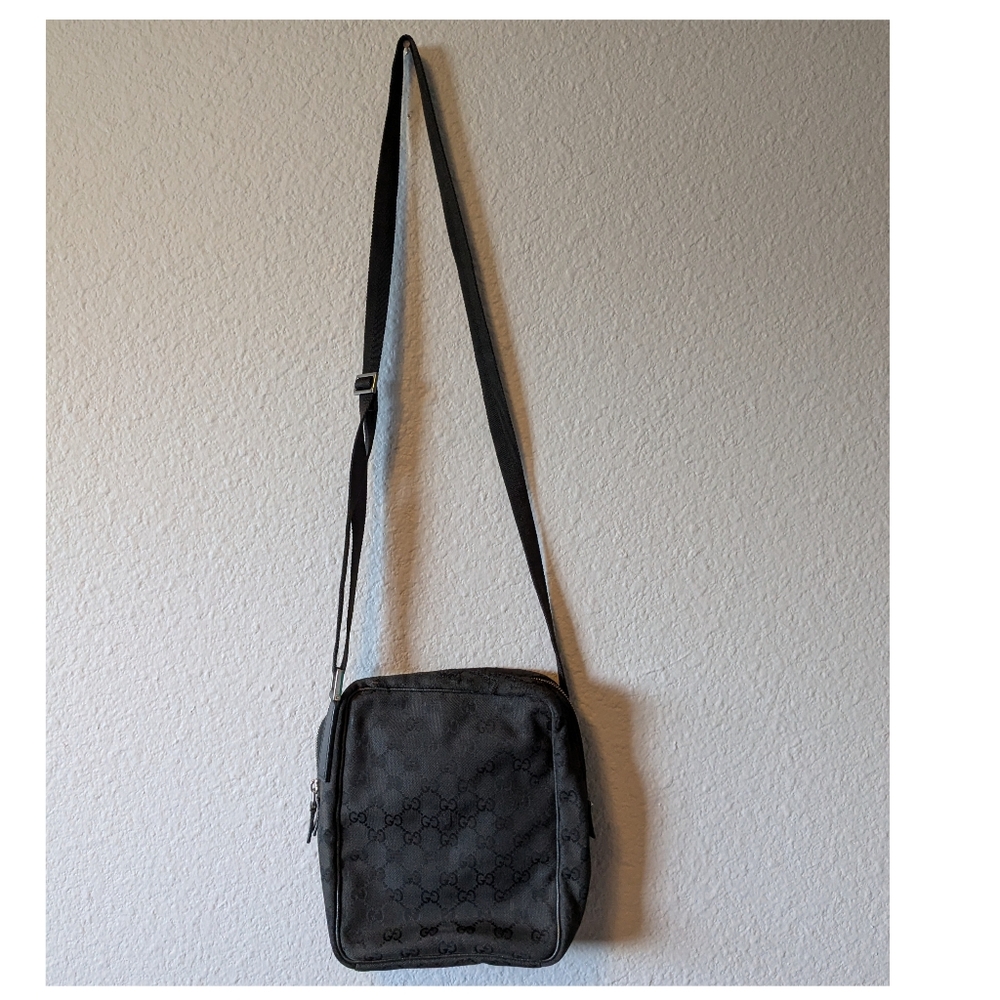 Authentic Gucci Black Messenger Bag with Adjustable Strap and Leather Trim - Picture 12 of 16